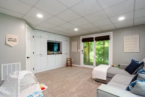54b Lindsey Way Goffstown NH 03045