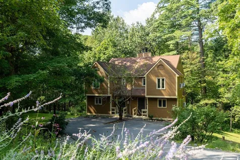 54b Lindsey Way Goffstown NH 03045