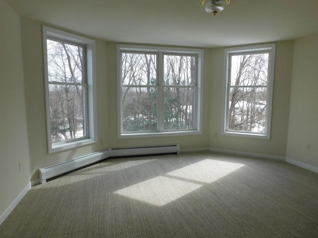 69 Claire Pointe Road Burlington VT 05408