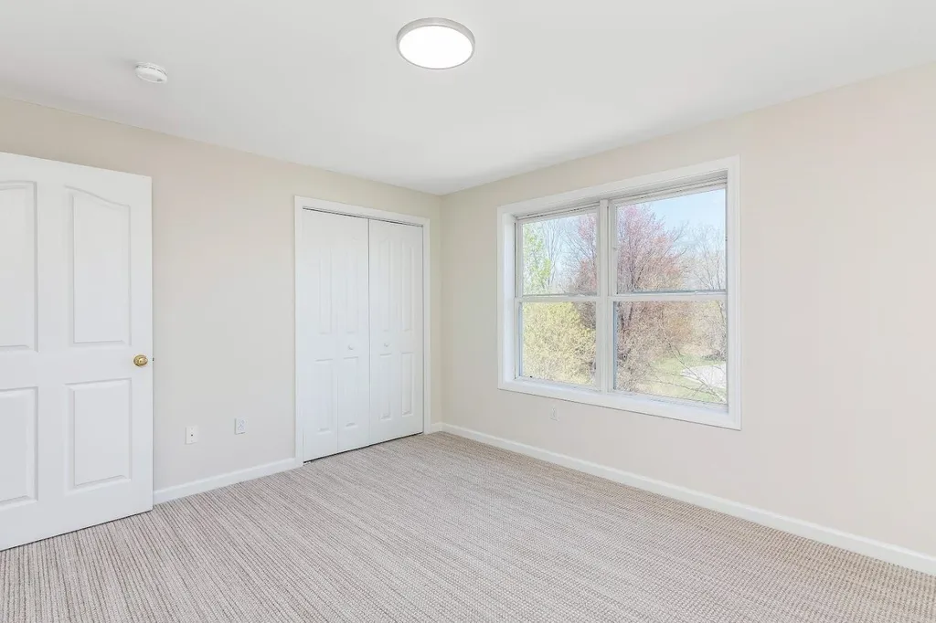 69 Claire Pointe Road Burlington VT 05408