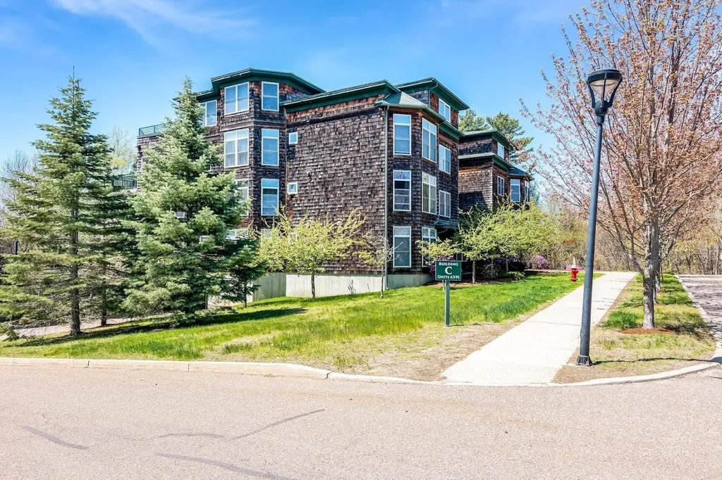 69 Claire Pointe Road Burlington VT 05408