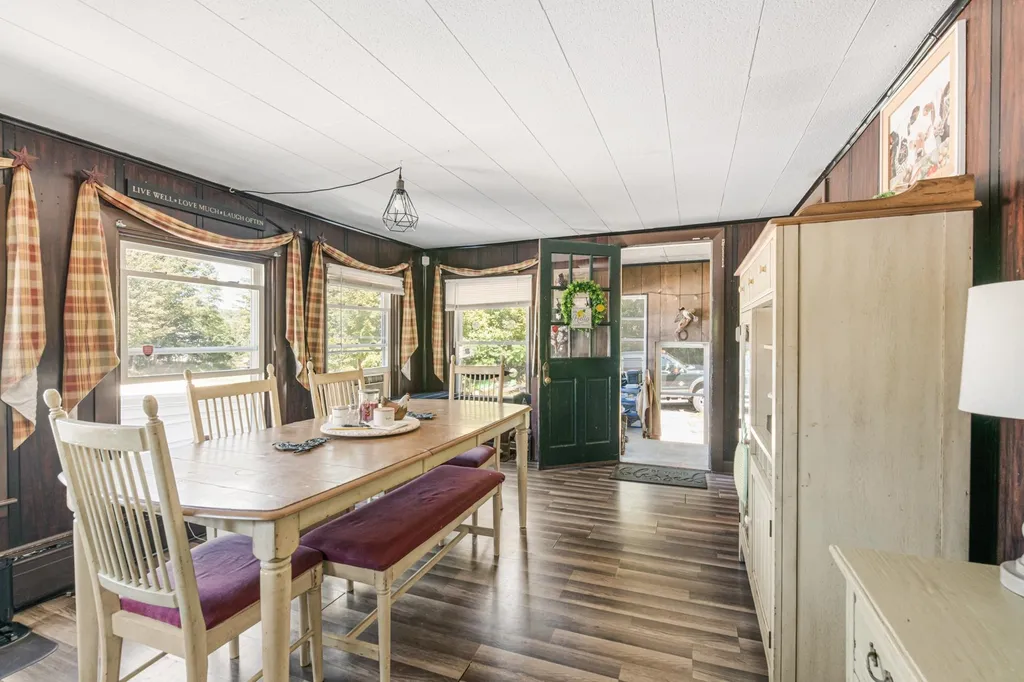 10 Greenfield Road Bennington NH 03442