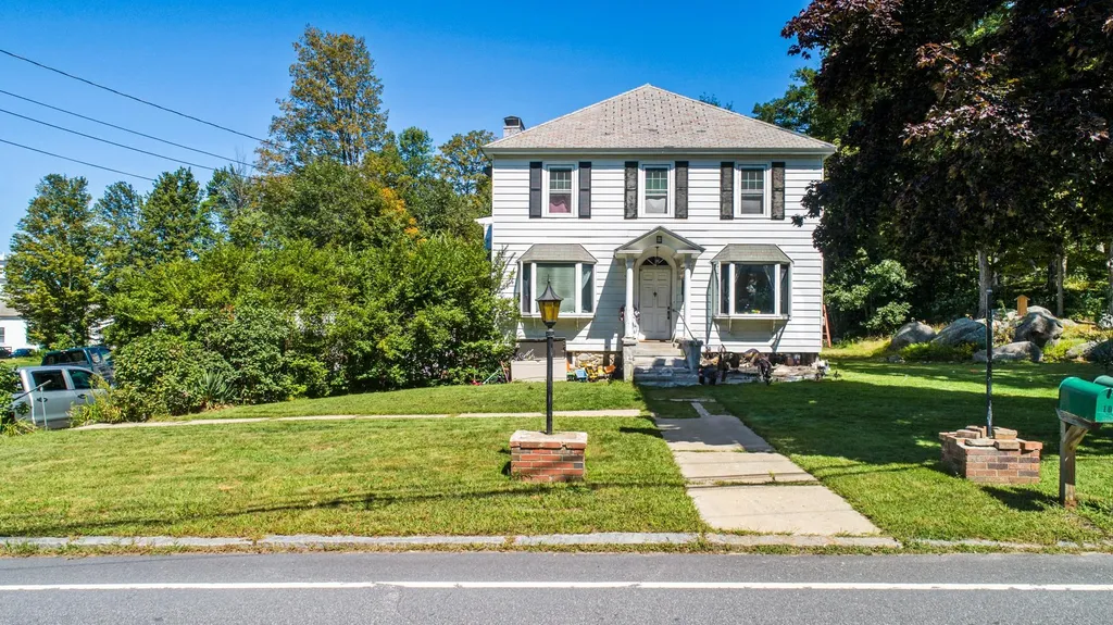 10 Greenfield Road Bennington NH 03442