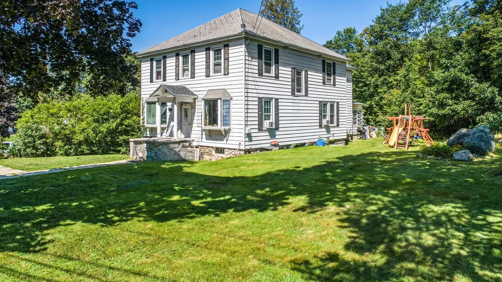 10 Greenfield Road Bennington NH 03442