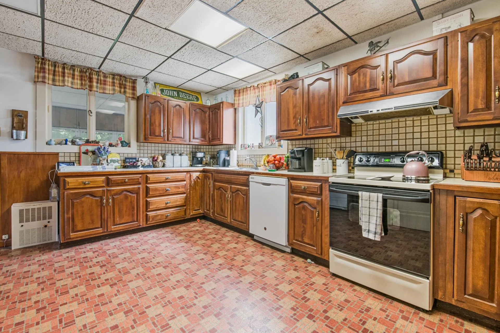 10 Greenfield Road Bennington NH 03442