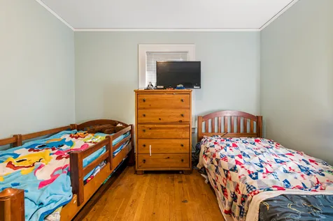 10 Greenfield Road Bennington NH 03442