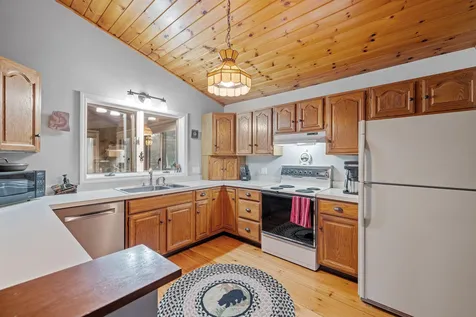 16 Morgan Road Meredith NH 03253