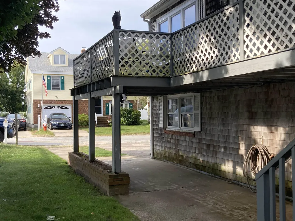 55 Woodstock Street Hampton NH 03842