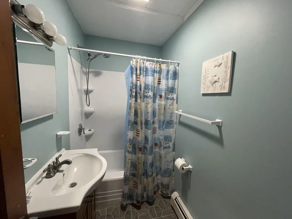 55 Woodstock Street Hampton NH 03842