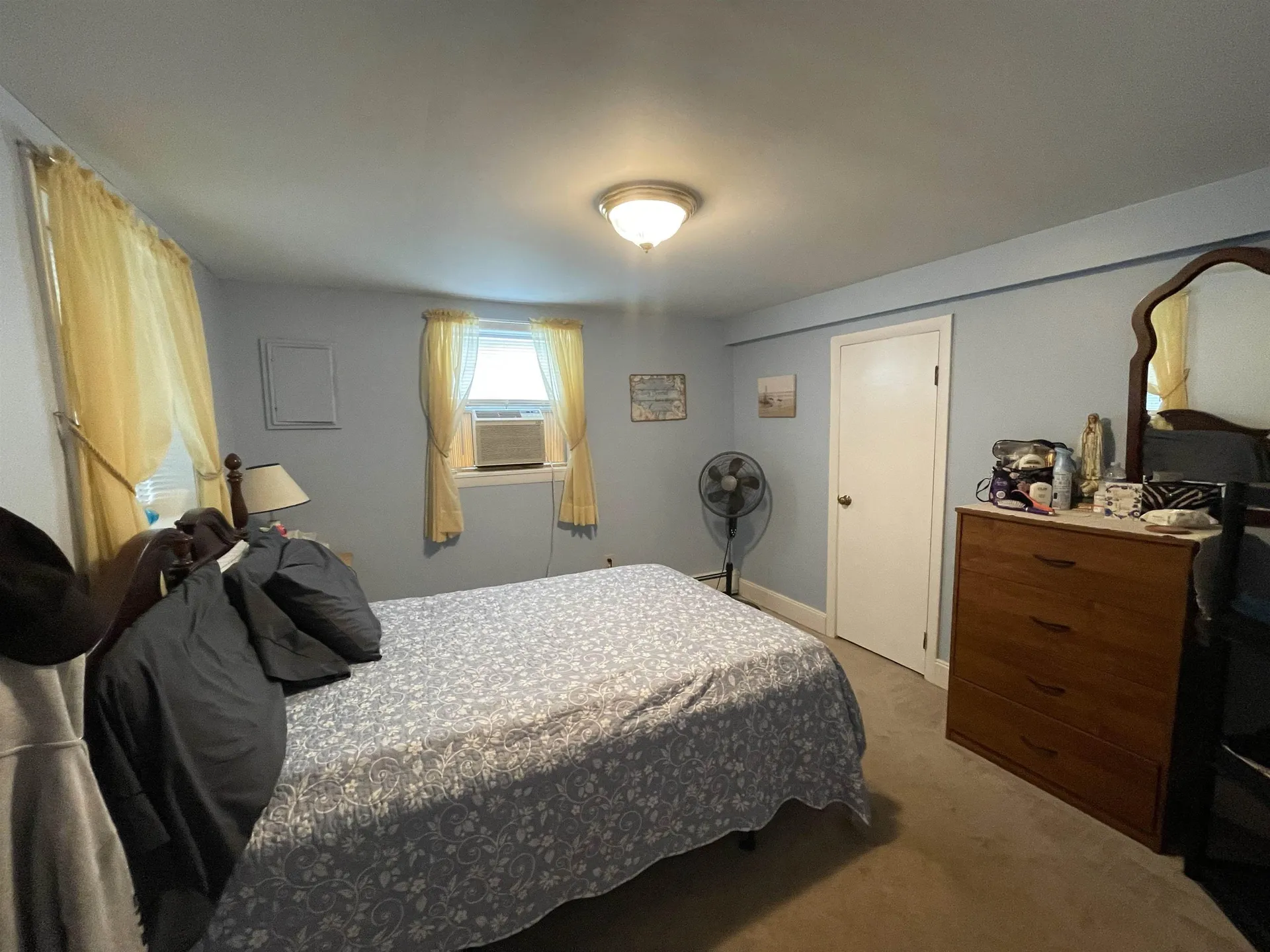 55 Woodstock Street Hampton NH 03842