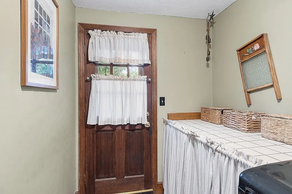 15 Oxbow Lane Derry NH 03038