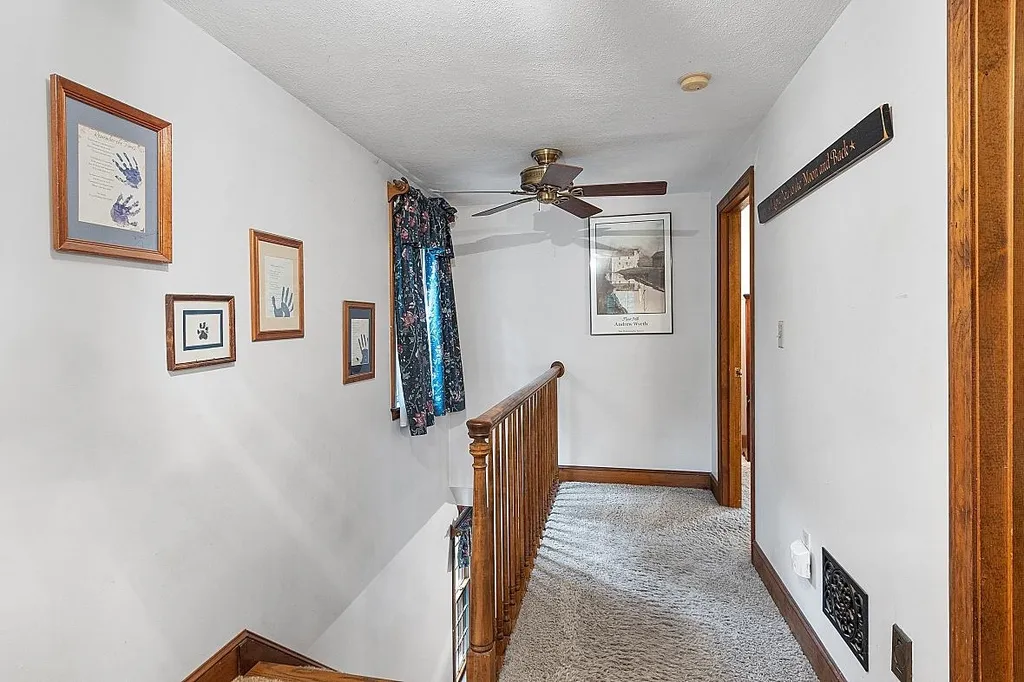 15 Oxbow Lane Derry NH 03038