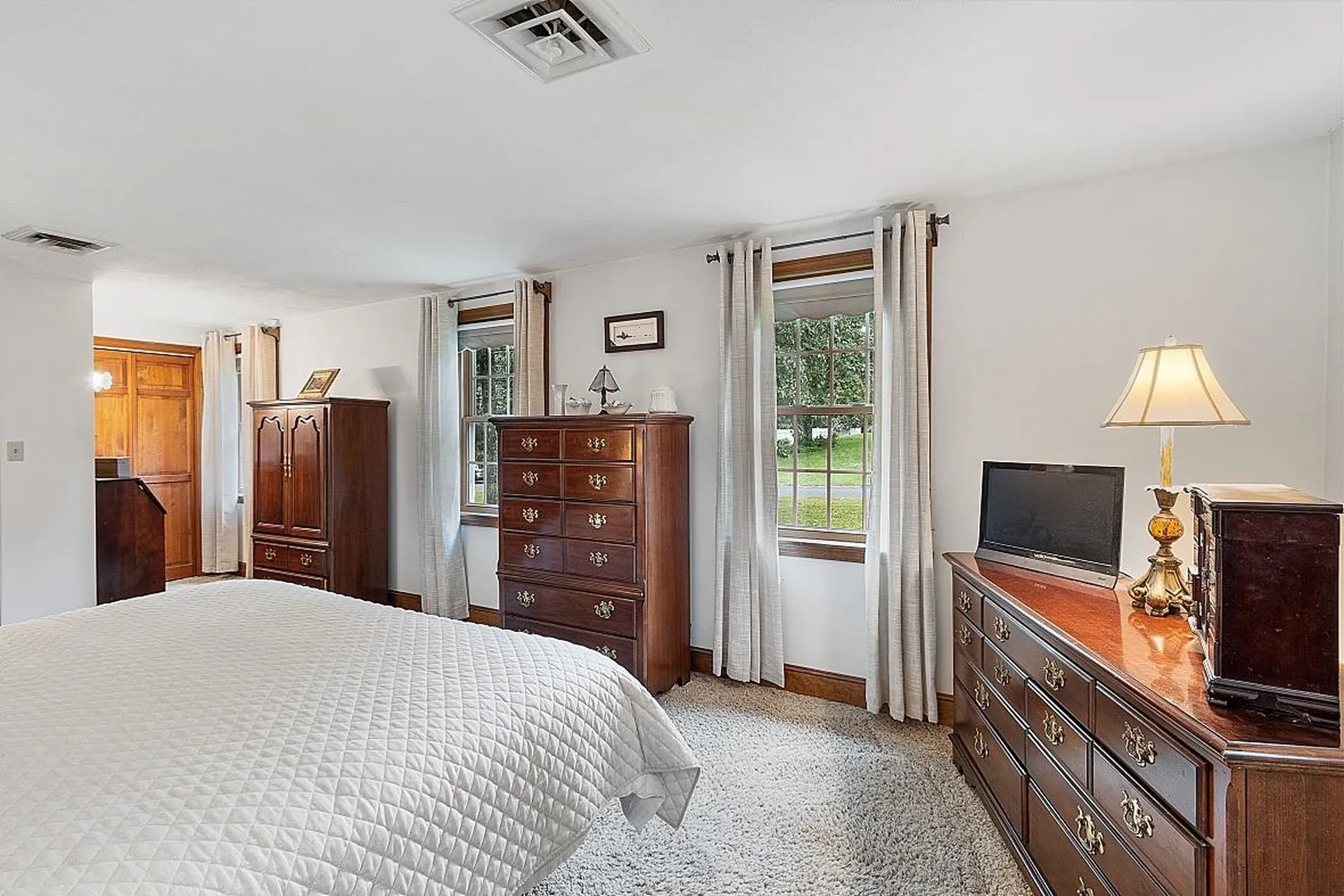 15 Oxbow Lane Derry NH 03038