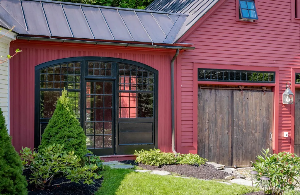 679 Old County Lane Richmond VT 05477