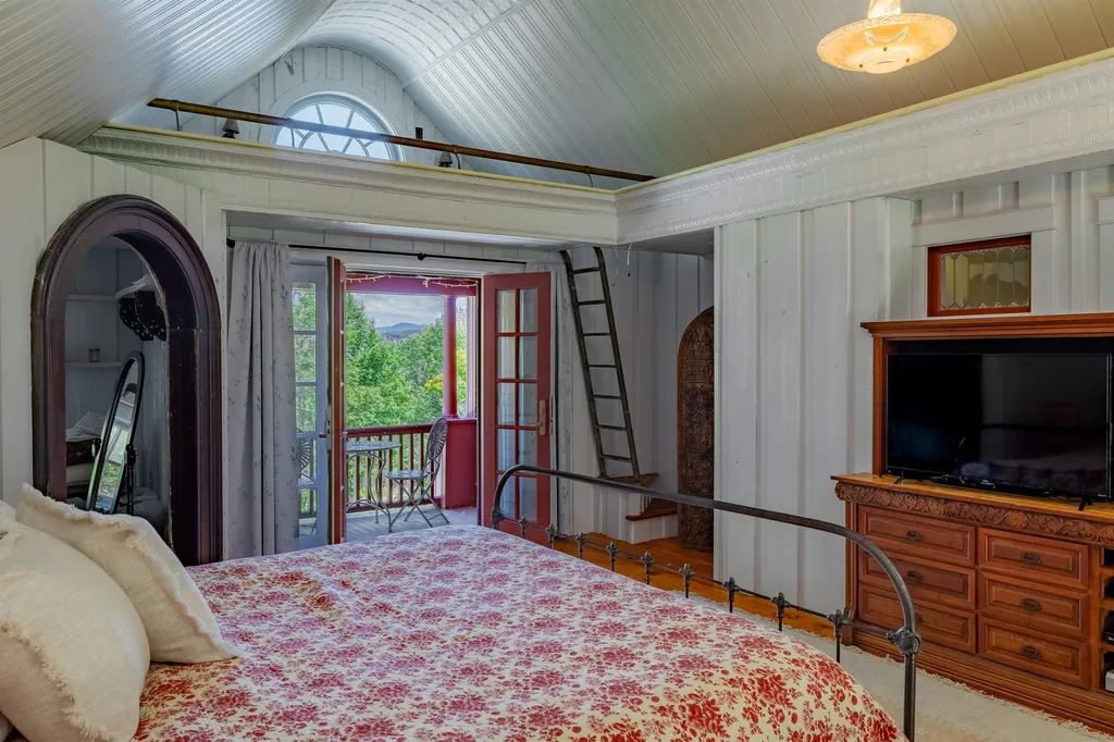 679 Old County Lane Richmond VT 05477