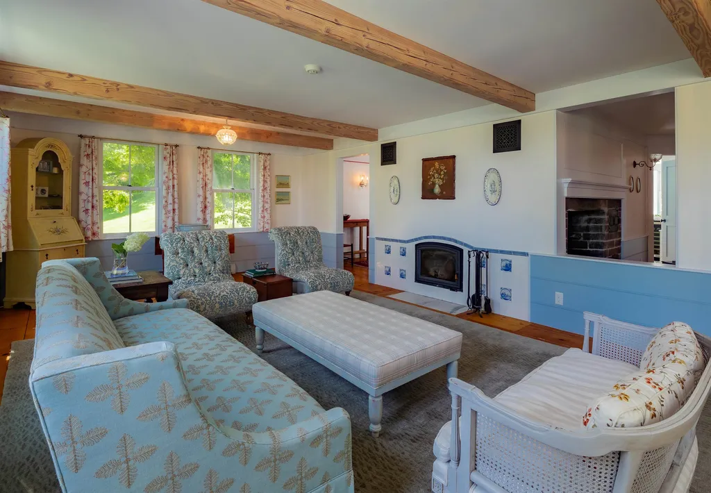 679 Old County Lane Richmond VT 05477