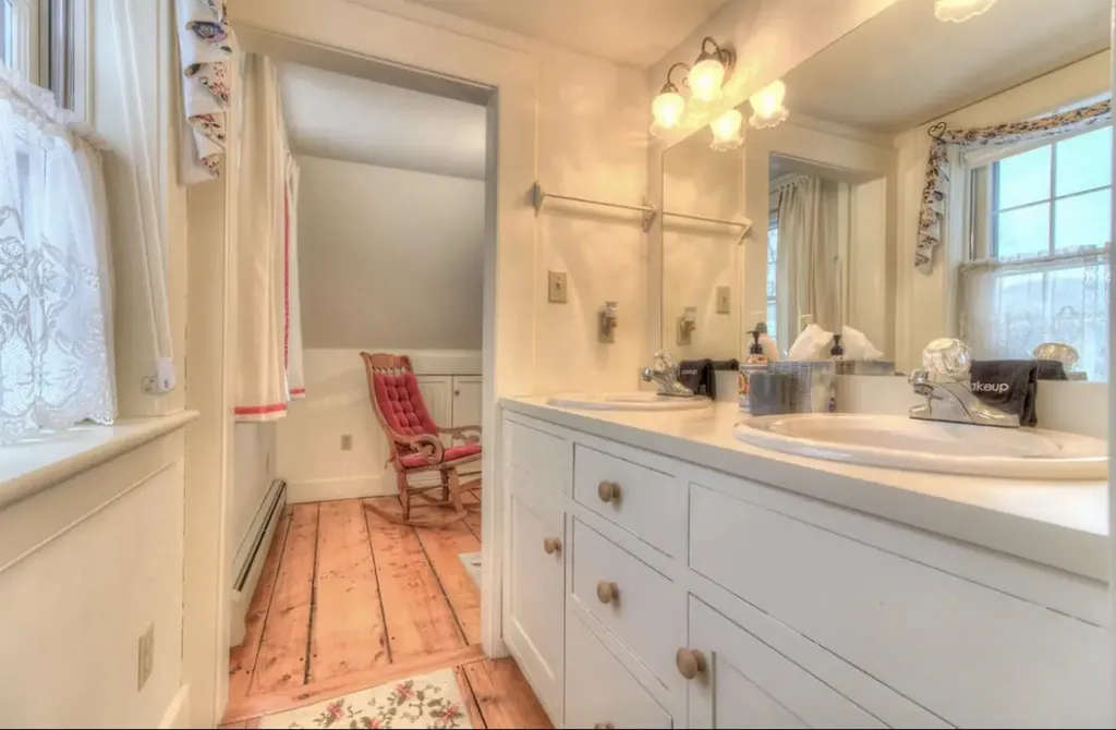 41 Lawrence Hill Road Weston VT 05161