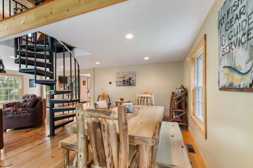 64 Merrill Road Pittsburg NH 03592