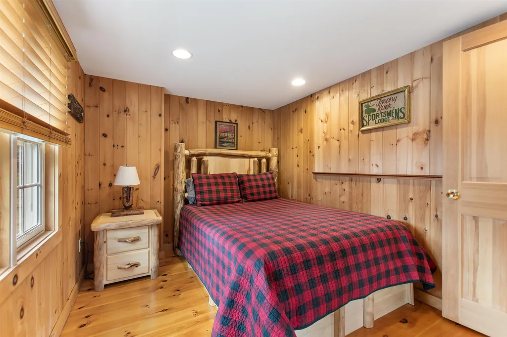 64 Merrill Road Pittsburg NH 03592