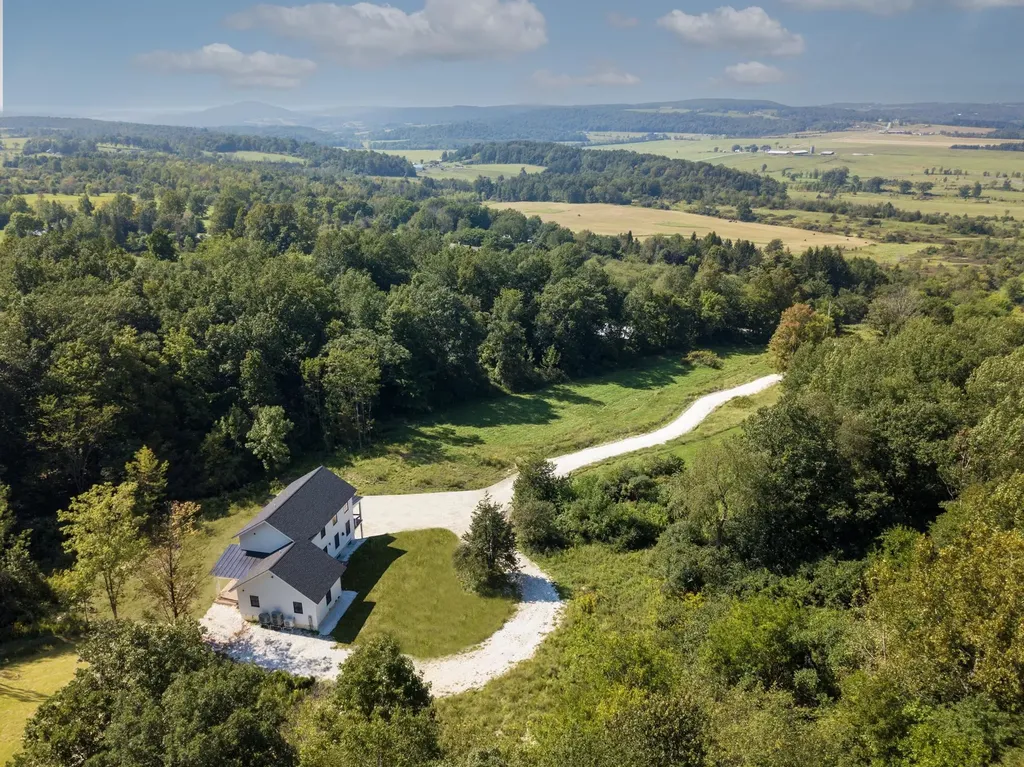 740 West Street Cornwall VT 05753