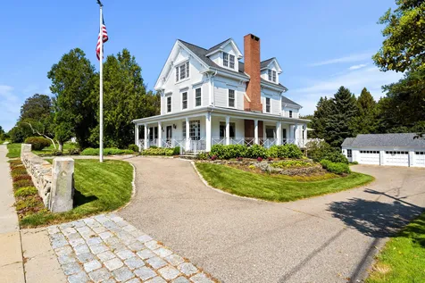 7 Atlantic Avenue North Hampton NH 03862
