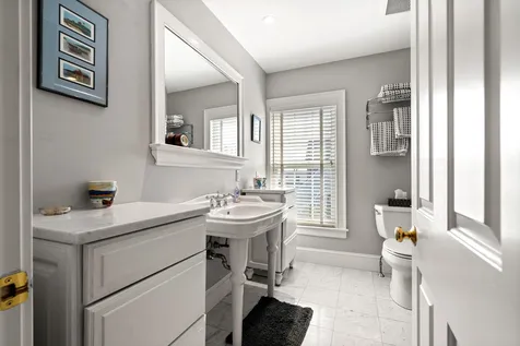 7 Atlantic Avenue North Hampton NH 03862