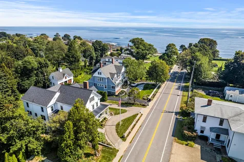 7 Atlantic Avenue North Hampton NH 03862