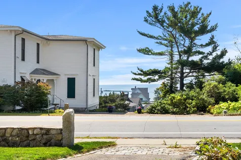 7 Atlantic Avenue North Hampton NH 03862
