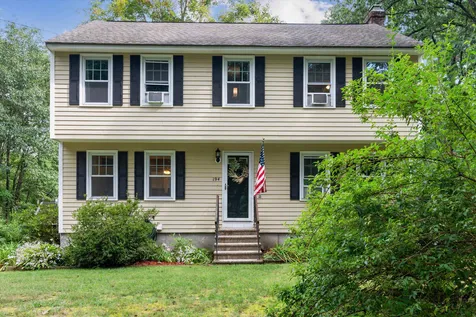 194 Fordway Extension Derry NH 03038