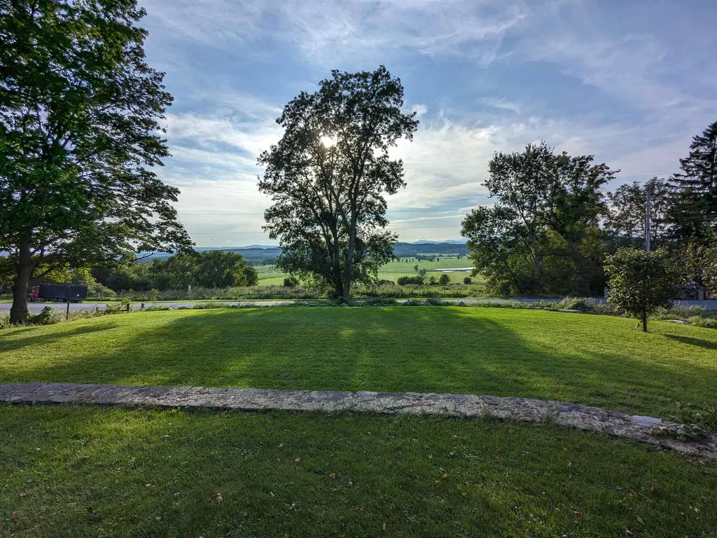 351 Cross Road Cornwall VT 05753