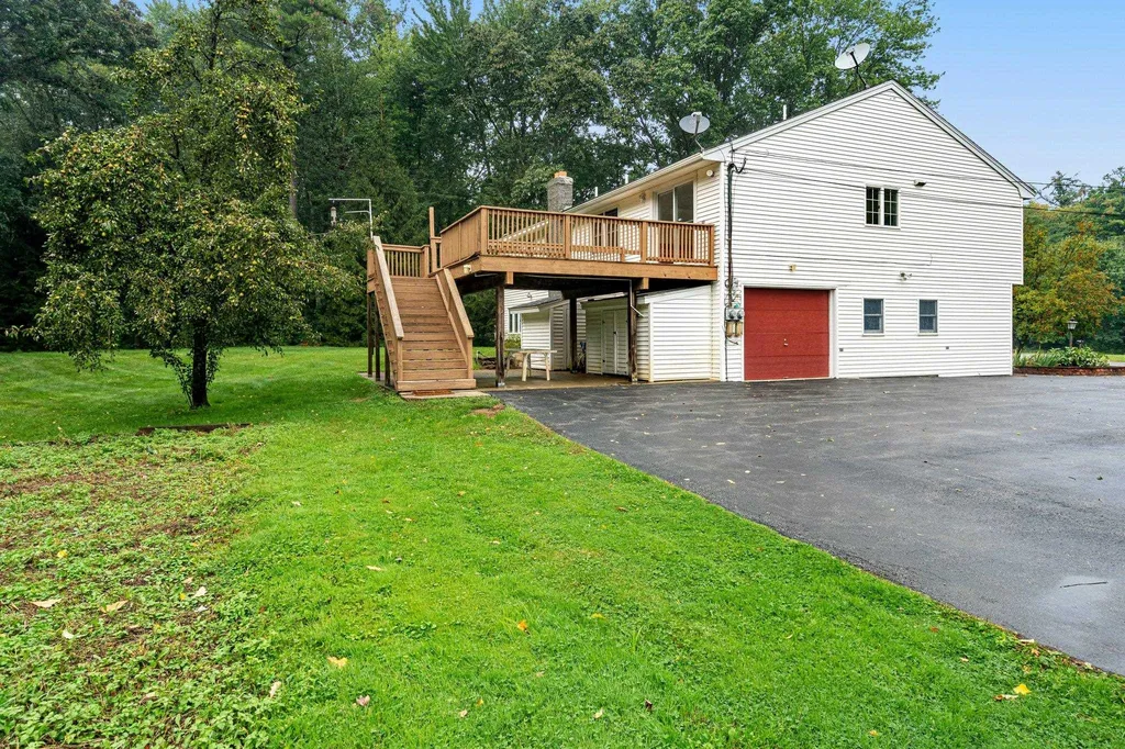 6 Galway Lane Salem NH 03079