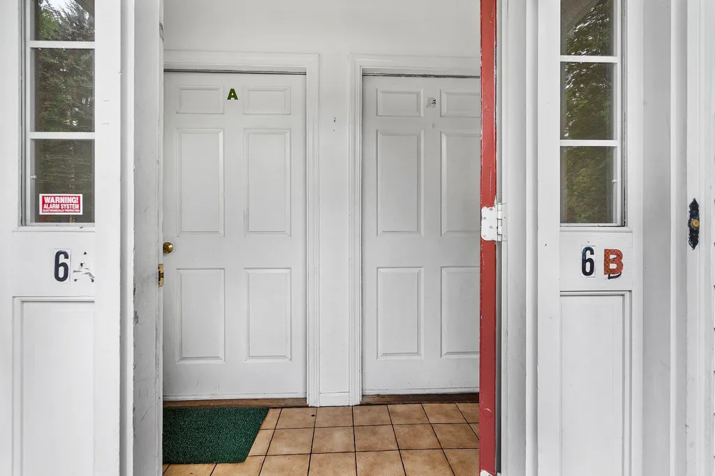 6 Galway Lane Salem NH 03079