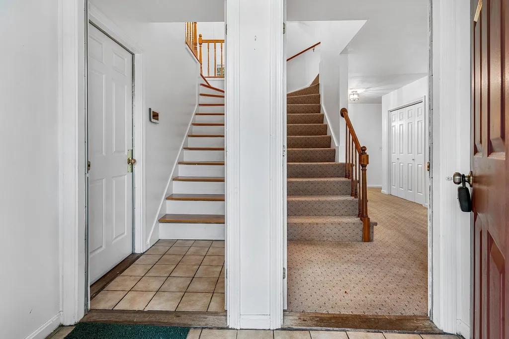 6 Galway Lane Salem NH 03079