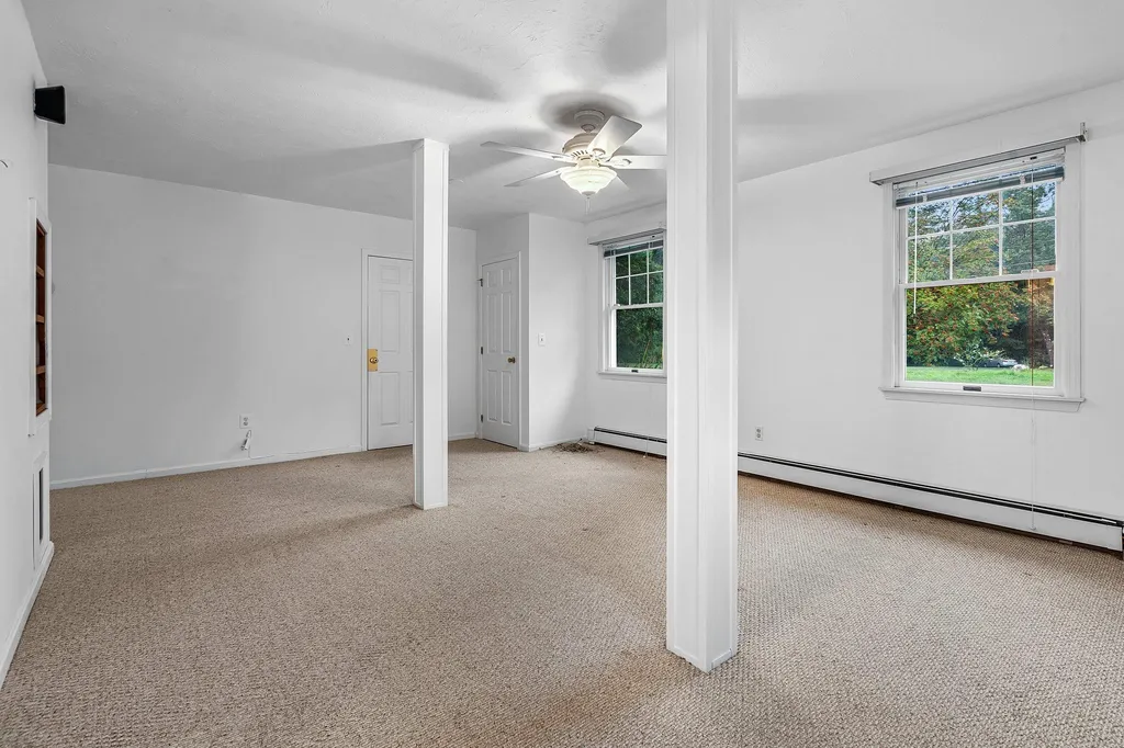 6 Galway Lane Salem NH 03079