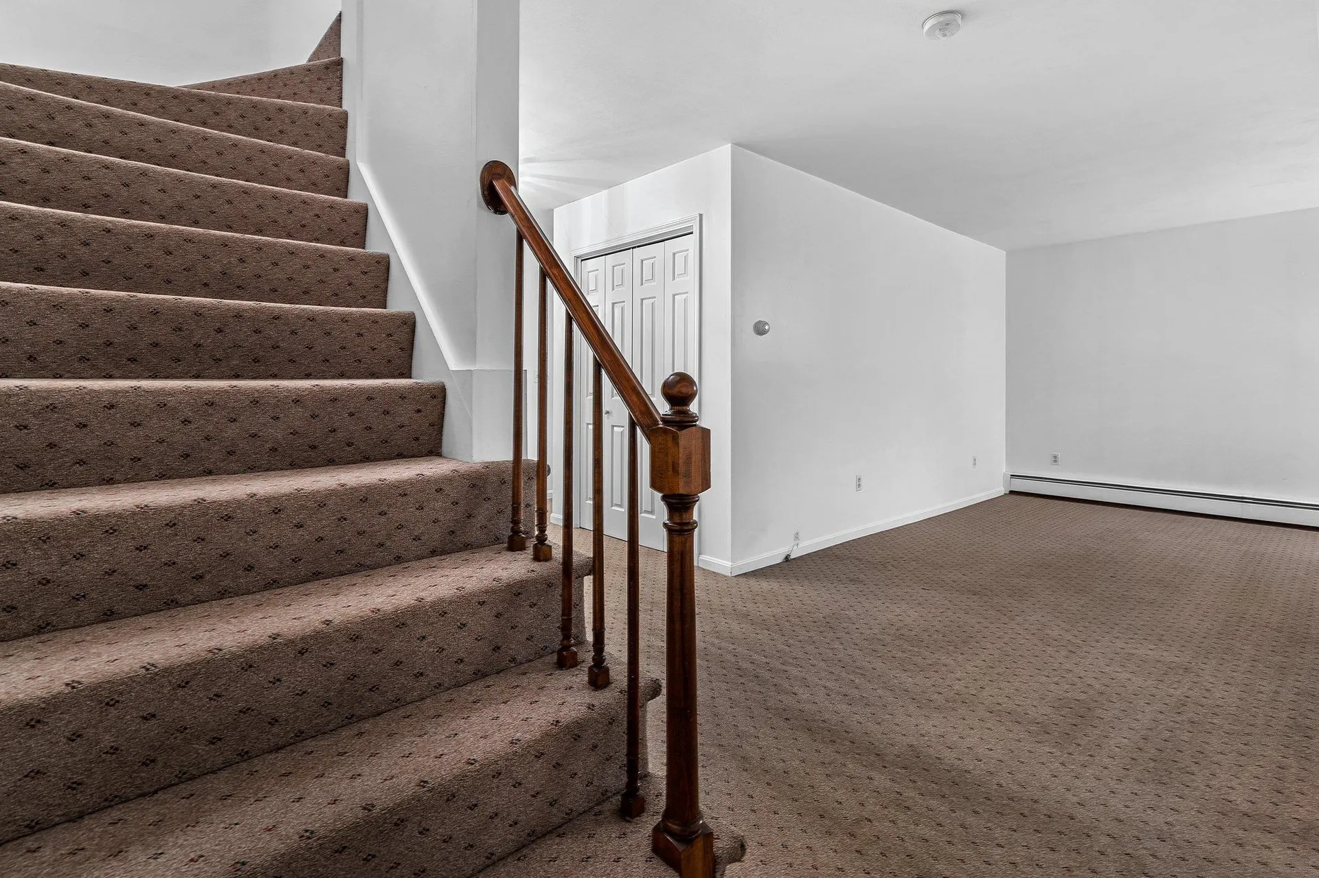 6 Galway Lane Salem NH 03079