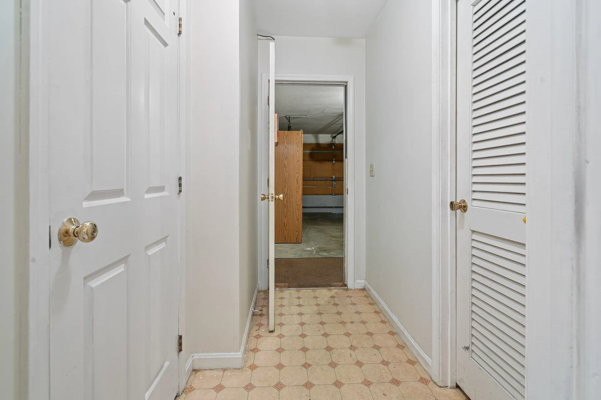 6 Galway Lane Salem NH 03079