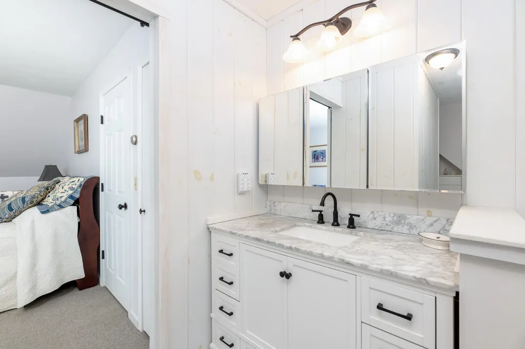 4 Hillrise Lane Meredith NH 03253