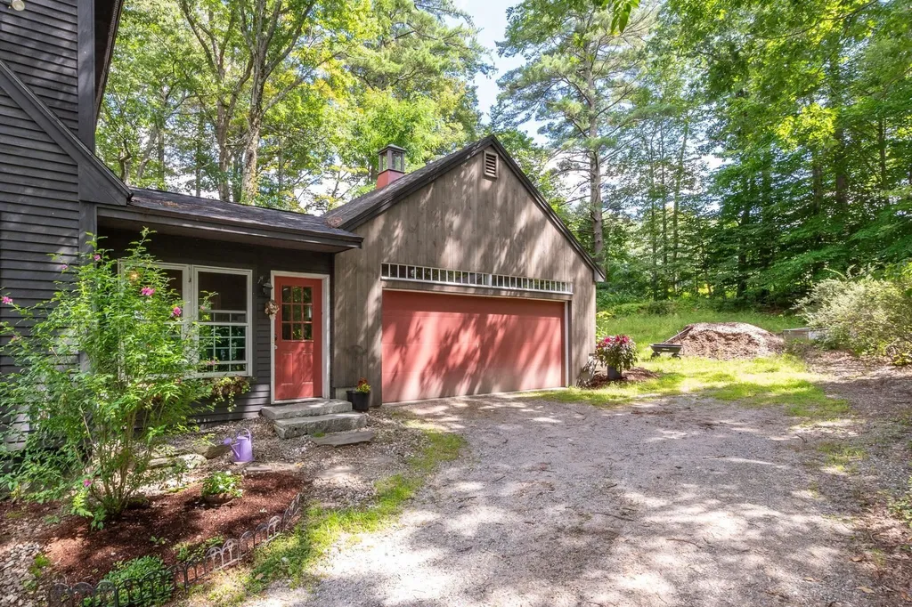 4 Hillrise Lane Meredith NH 03253