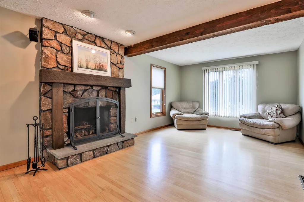 27 Bedford Street Nashua NH 03063