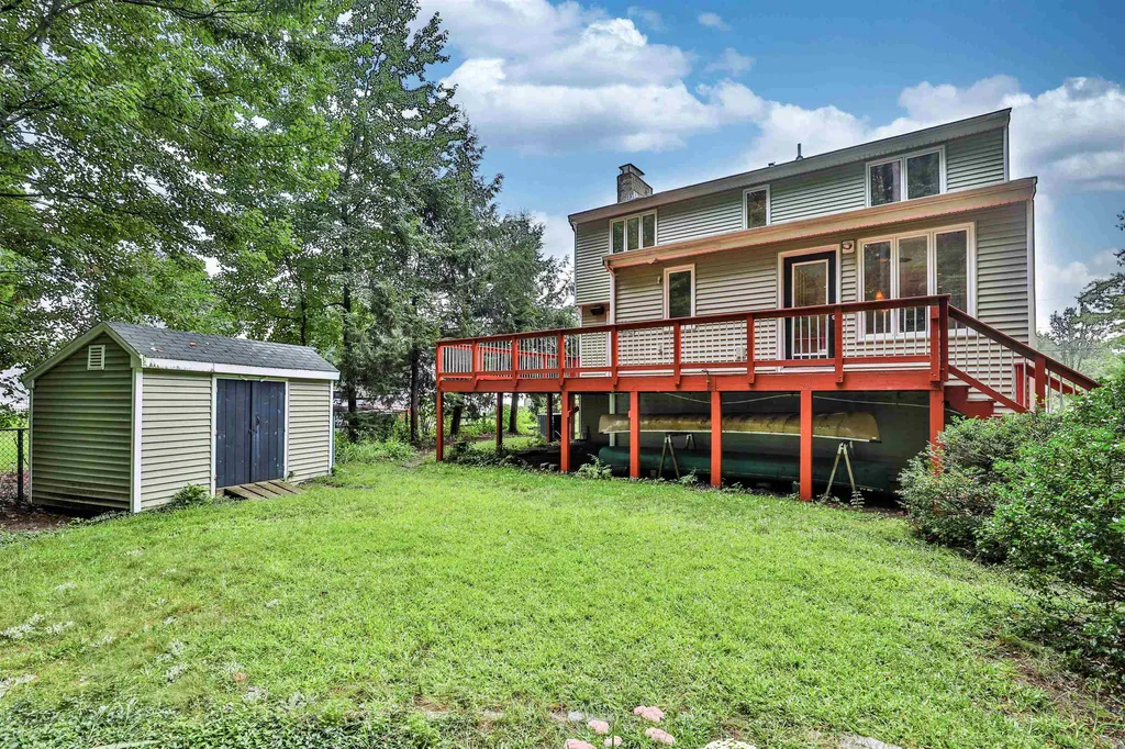 27 Bedford Street Nashua NH 03063