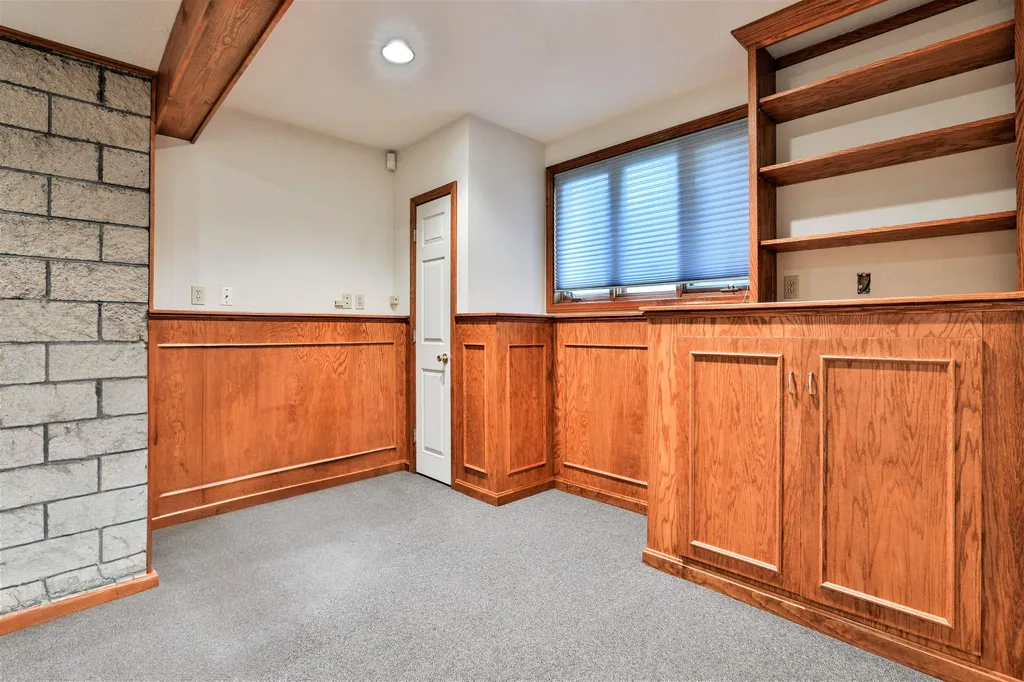 27 Bedford Street Nashua NH 03063