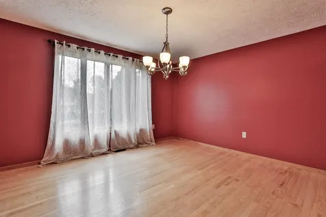 27 Bedford Street Nashua NH 03063