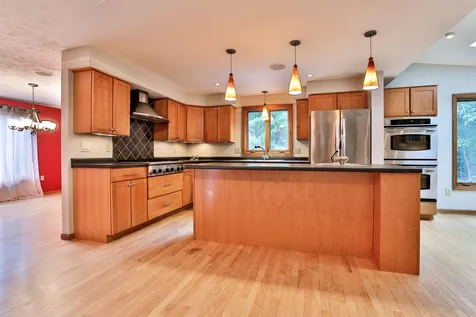 27 Bedford Street Nashua NH 03063