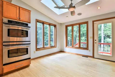27 Bedford Street Nashua NH 03063