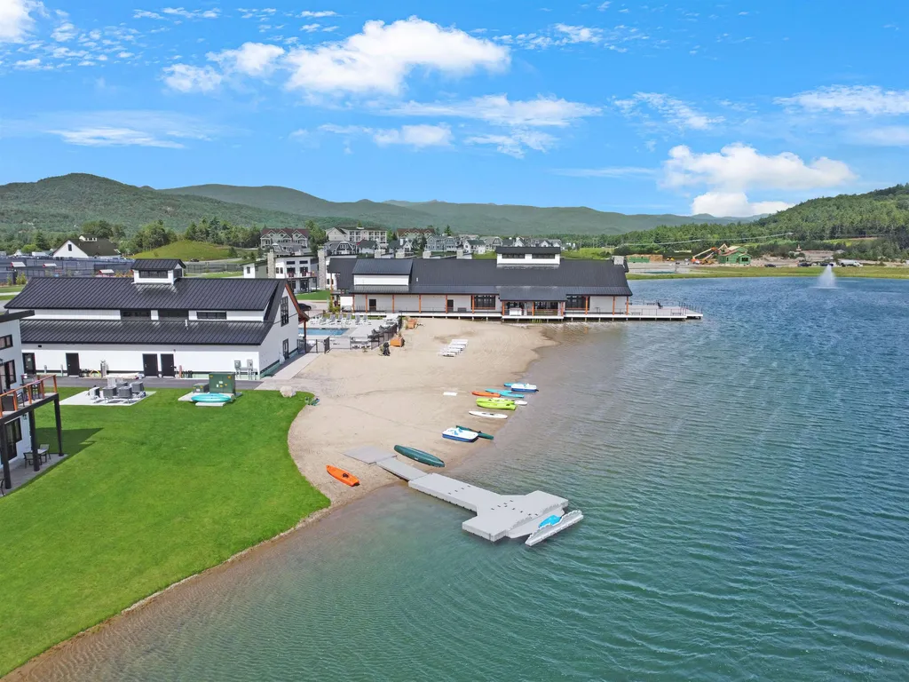 55 Lafayette Road Thornton NH 03285