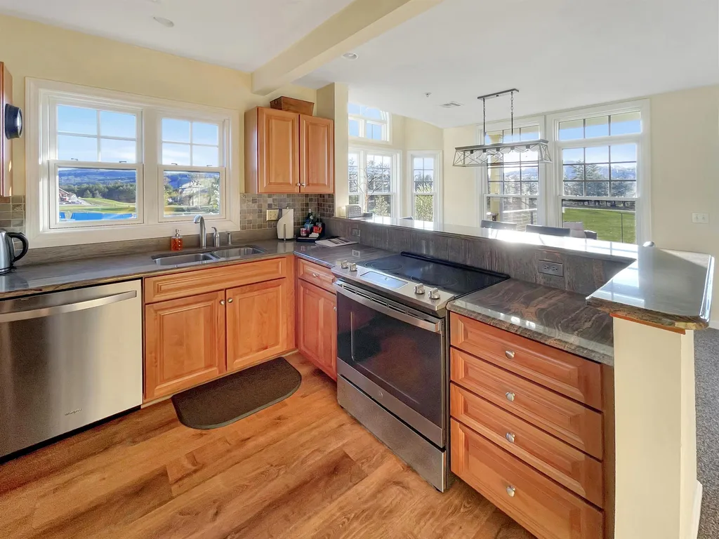 55 Lafayette Road Thornton NH 03285