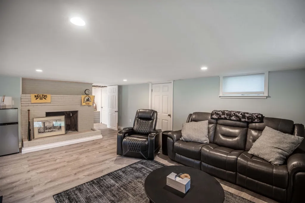 6 Westwood Circle Dover NH 03820
