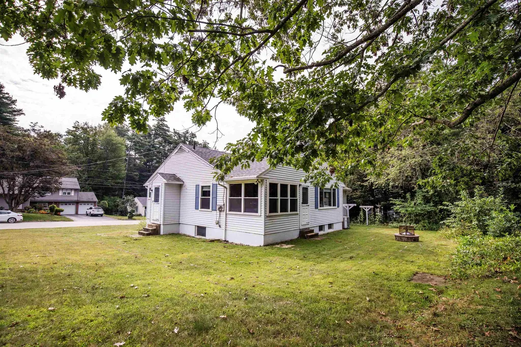 6 Westwood Circle Dover NH 03820