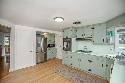 6 Westwood Circle Dover NH 03820