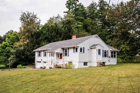 6 Westwood Circle Dover NH 03820